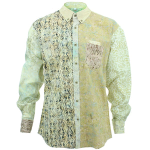 Langarmhemd mit normaler Passform – zufällig gemischter Batik – Beige