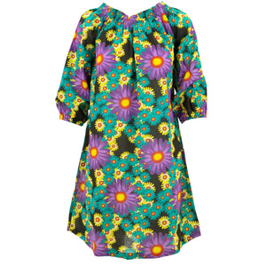 Schulterfreies Kleid – lila gespleißtes Gänseblümchen