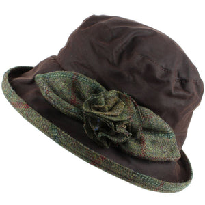 Chapeau cloche en cire imperméable pour femme avec rose en tweed et bord – Marron (tweed vert foncé)