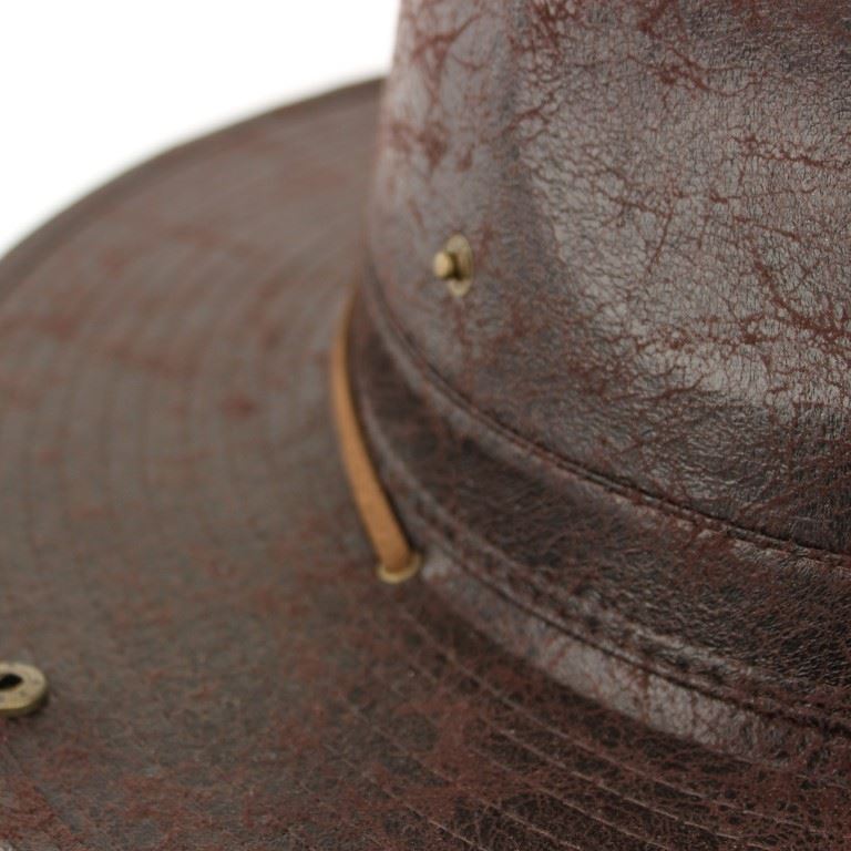 Leather effect fedora with neck cord - Brown