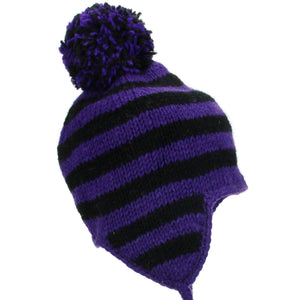 Bonnet à pompon en tricot de laine avec oreillettes - rayure violet noir