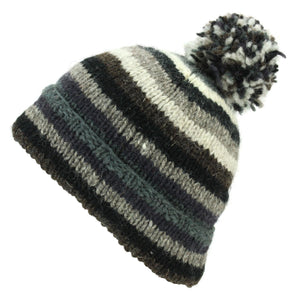 Bonnet à pompon en grosse laine tricotée - rayures grises