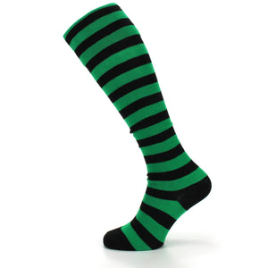 Lange, kniehohe, gestreifte Socken – grün und schwarz