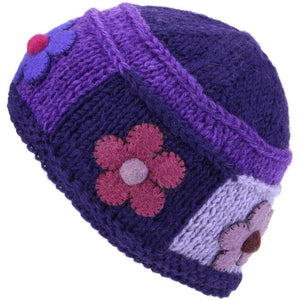 Damen-Wollstrickmütze mit Blumen-Patch-Design – Lila