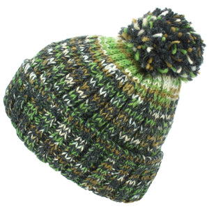 Bonnet à pompon en laine tricotée - vert