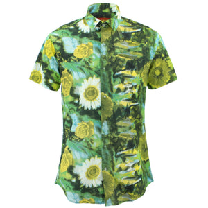 Tailliert geschnittenes Kurzarmhemd – Blumenwaschung