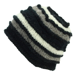 Handgestrickte Beanie-Mütze aus Wolle – gestreift, schwarz, cremefarben