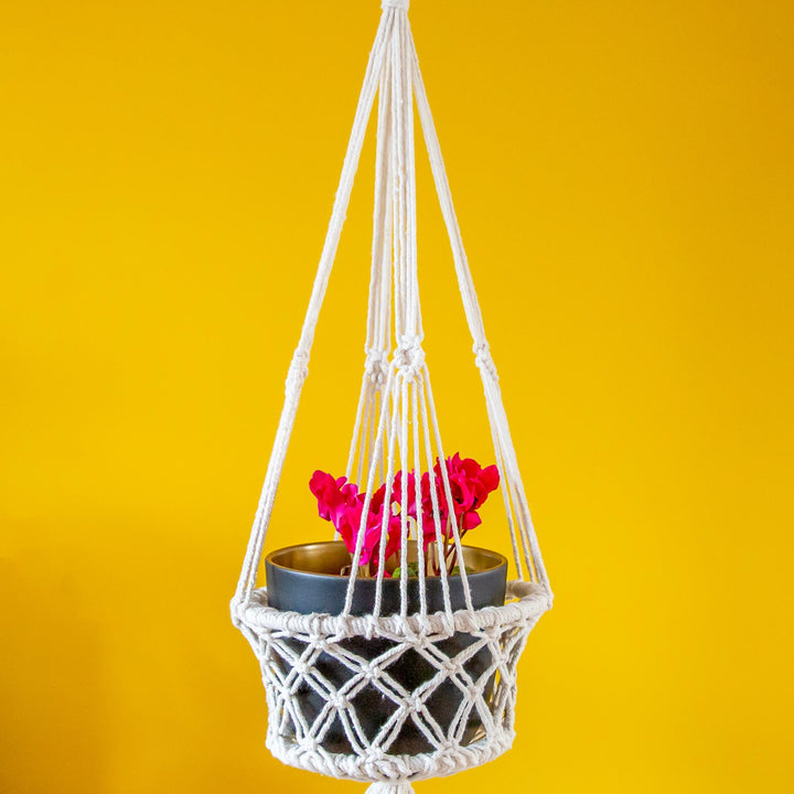 Macrame Hand Woven Rope Hanging Planter - Large (19cm Pot)