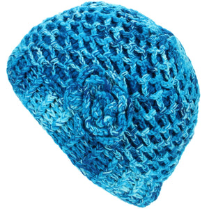 Acryl-Strickmütze mit Gitterblumenmotiv – blau