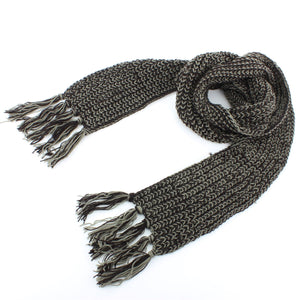 Langt smalt akryluldstrikket tørklæde - sort & grå