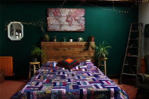Håndlavet quiltet patchwork sengetæppe med batiktryk