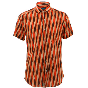 Tailliert geschnittenes Kurzarmhemd – überlappendes Art-Déco-Design