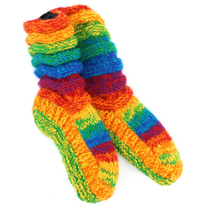 Chaussettes pantoufles en laine tricotées à la main doublées - arc-en-ciel déchiqueté sd