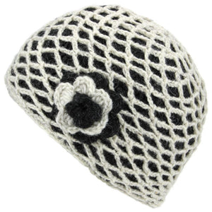 Bonnet en laine tricoté au crochet pour femme avec fleur - Blanc cassé
