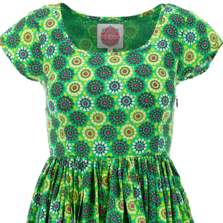 Tea Dress - Green Daisy Spray