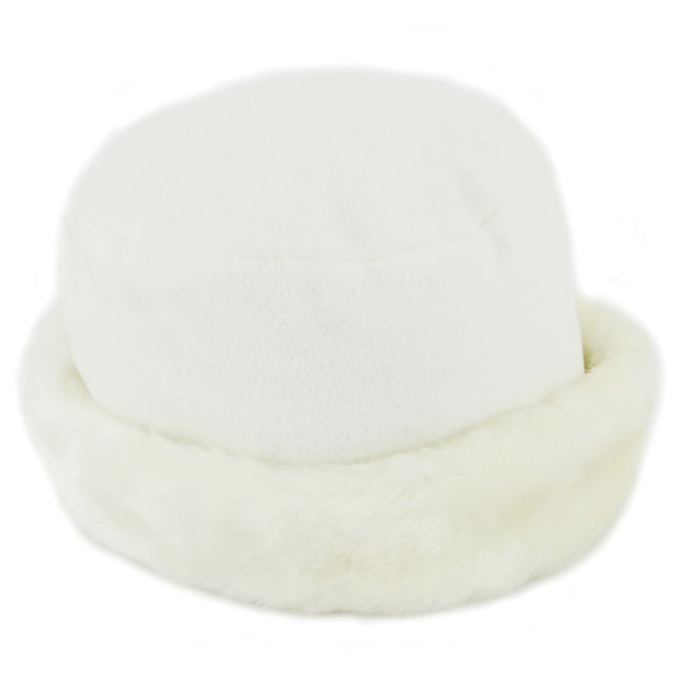 Fleece Hat with a Faux Fur cuff - White