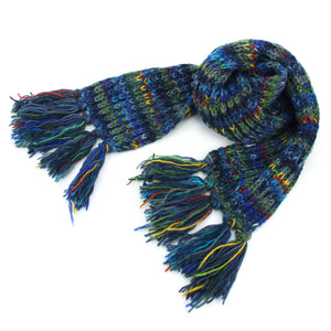 Écharpe en laine tricotée à la main - mélange bleu foncé sd