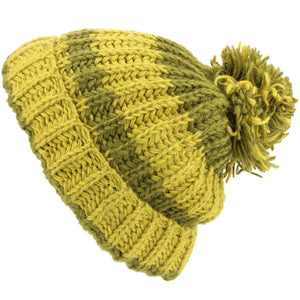 Bonnet à pompon rayé en tricot de laine épaisse - vert