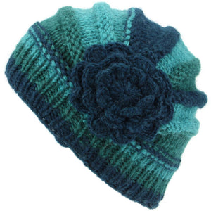 Damen-Mütze in Muschelform aus dickem Wollstrick mit seitlicher Blume – Blaugrün