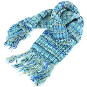 Écharpe en tricot de laine épaisse - teinture spatiale - bleu clair