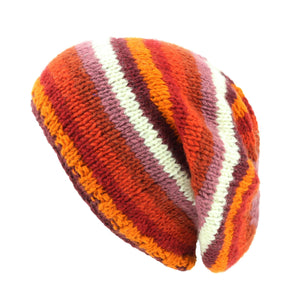 Chapeau de bonnet baggy slouch tricoté à la main - rouille rayée